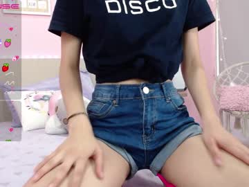 Nude cam girl little_effy18 image #1875755