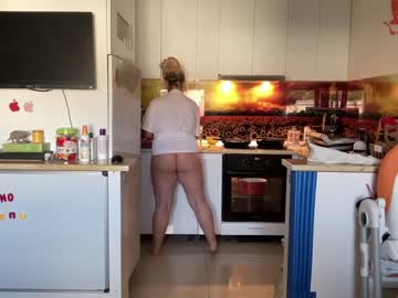 Nude cam girl kiradivine image #4668450