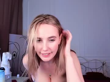 Nude cam girl shine_luna image #3847501