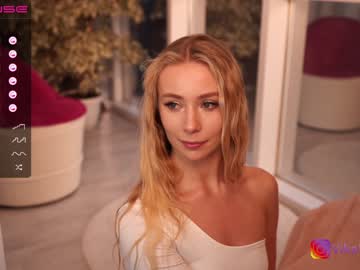 Nude cam girl vika54784 image #3552283