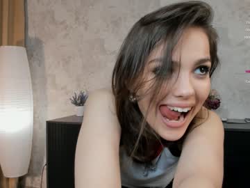 Nude cam couple emiliacourtney image #5609505