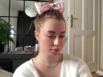 Nude cam girl strawberryjamx image #2953011