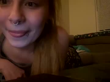 klevans23 nude girls camming