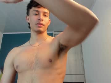 Nude cam man wyatt_5 image #1673433