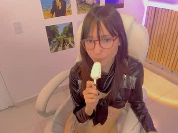 Nude cam girl little_effy18 image #5567502
