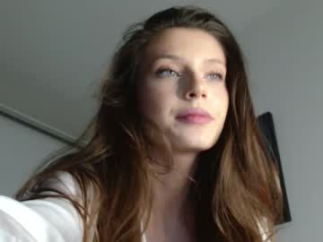 Nude cam girl isia_slay image #2339948