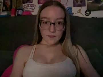 Nude cam girl alyssag7001 image #7029455