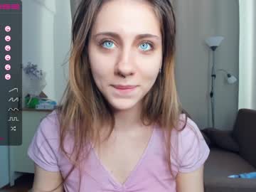Nude cam girl il0_vee image #4203063