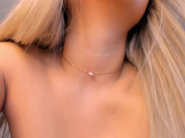 Nude cam girl bae_suz image #525146
