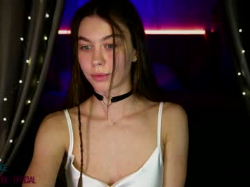 Nude cam girl nika_lodge image #6190153
