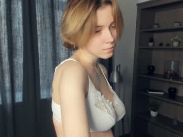 Nude cam girl kristi_moss image #5635627