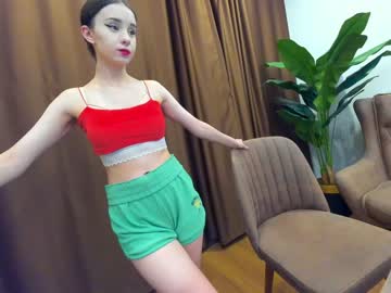 Nude cam girl ehotlovea image #3949714