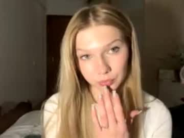 Nude cam girl sultry_dreamer_4ever image #7046275