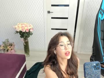 Nude cam girl mei_tin image #1533356