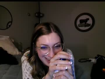 Nude cam girl maddie_bunnie image #6997129