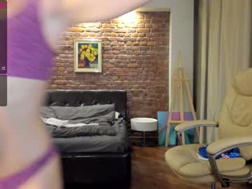 Nude cam girl michi_souffl image #96267