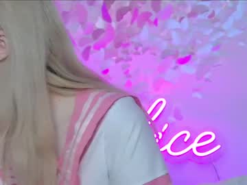 Nude cam girl sapphirealice image #250645