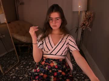 Nude cam girl zlata_luna image #423515