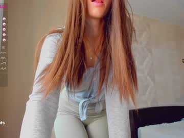 Nude cam girl milena_manin image #1498575