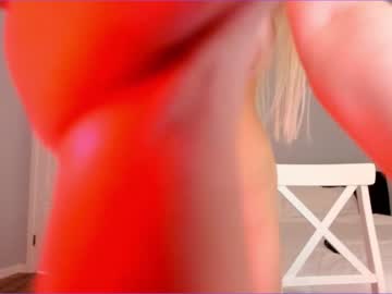 Nude cam girl bae_suz image #352788