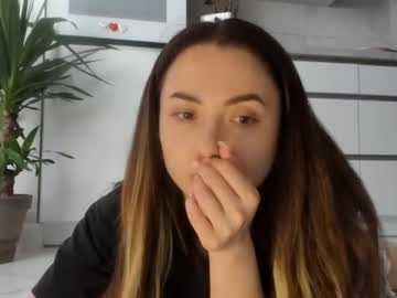 Nude cam girl meryfoxxx image #2124547