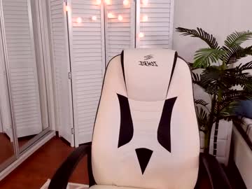 Nude cam girl elli_rosse image #2729145