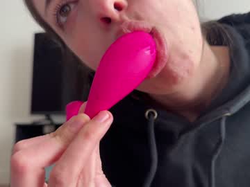 Nude cam girl rosykindred image #5875772