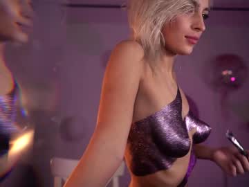 Nude cam girl peach_me image #1503562
