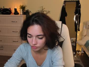 Nude cam girl ella_flar_ image #2785695