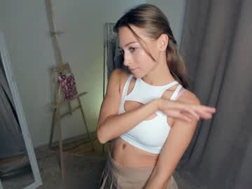 Nude cam girl wave_of_happy_ image #5650180