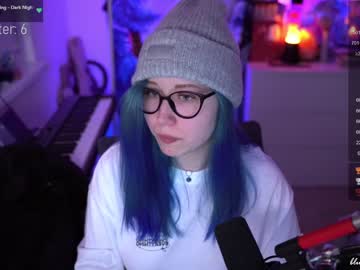 Nude cam girl blue_mooncat image #5243777