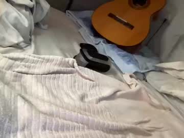 Nude cam man ukelele_guy image #1257328