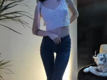 Nude cam girl sofiaandwonderland image #2515393