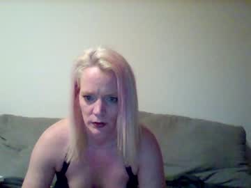 Nude cam couple thedarksideoflive image #1409182