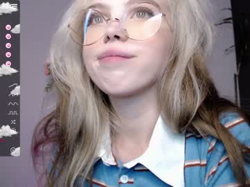 Nude cam girl small_blondee image #2578314