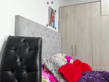 Nude cam girl roberta_lipa image #4740635