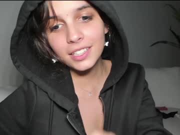 Nude cam girl lilbeccaxo image #1762570