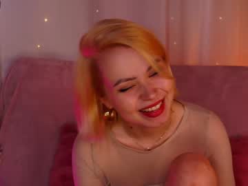 Nude cam girl alice_in_boobsland image #3593933