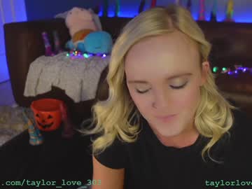 Nude cam girl taylor_love_303 image #5514403