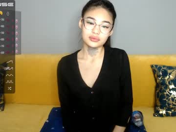 Nude cam girl little_v1rgin_angel image #2222225