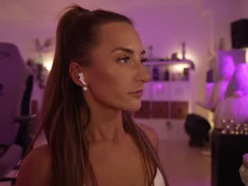 Nude cam girl hannahjames710 image #5898086