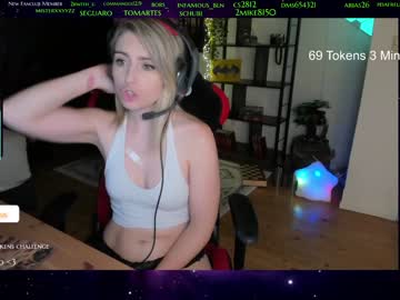 Nude cam girl kimilee22 image #2335417