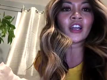 Nude cam girl naya_islander image #1900016