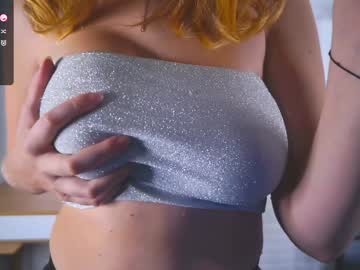 Nude cam girl elwynacroyle image #6983226