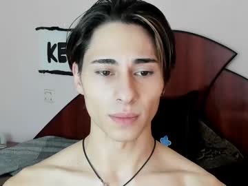 Nude cam man kevin_hug image #2850145