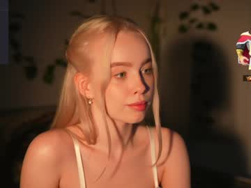 Nude cam girl mother__of__dragons image #5594661