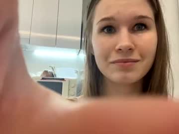 Nude cam girl yana_squrel_22 image #3854186