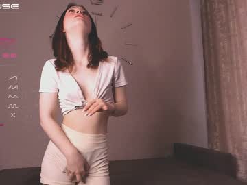 Nude cam girl little_carolina image #4406729
