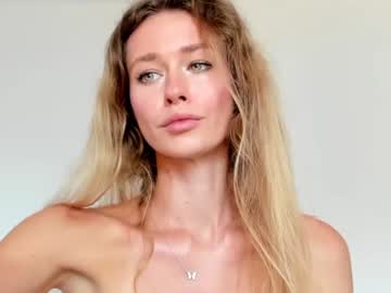 Nude cam girl oksanafedorova image #4560577