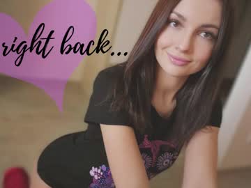 Nude cam girl jennycutey image #4150871